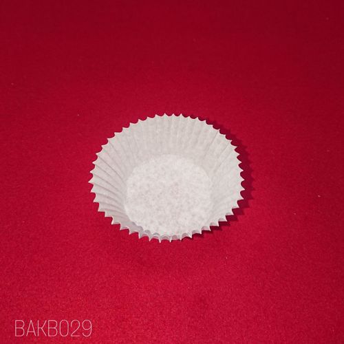 Picture of 1000 X No.10 WHITE CUPCAKES 45X23