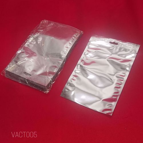 Picture of 100 X 165 X 260 EUROSLOT SILVER VAC BAG