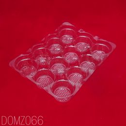 Picture of 250 X T131 12 CUP CLEAR MUFFIN TRAY  